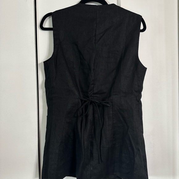 DISSH Black Sleeveless Button-Up Top Linen - Picture 9 of 11